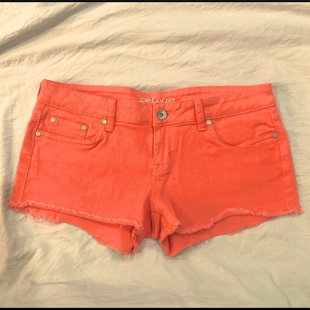 REFUGE Ladies frayed Denim Jean Shorts color: coral Size8 excellent cond